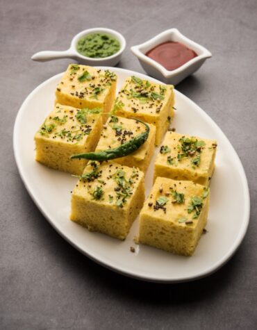 Radhey Sweets - Dhokla